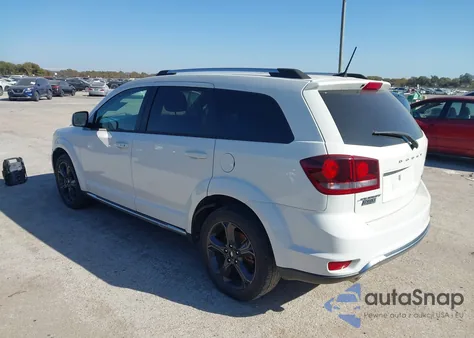 2018 Dodge Journey Crossroad z USA, uszkodzony, nr VIN 3C4PDCGG7JT490058